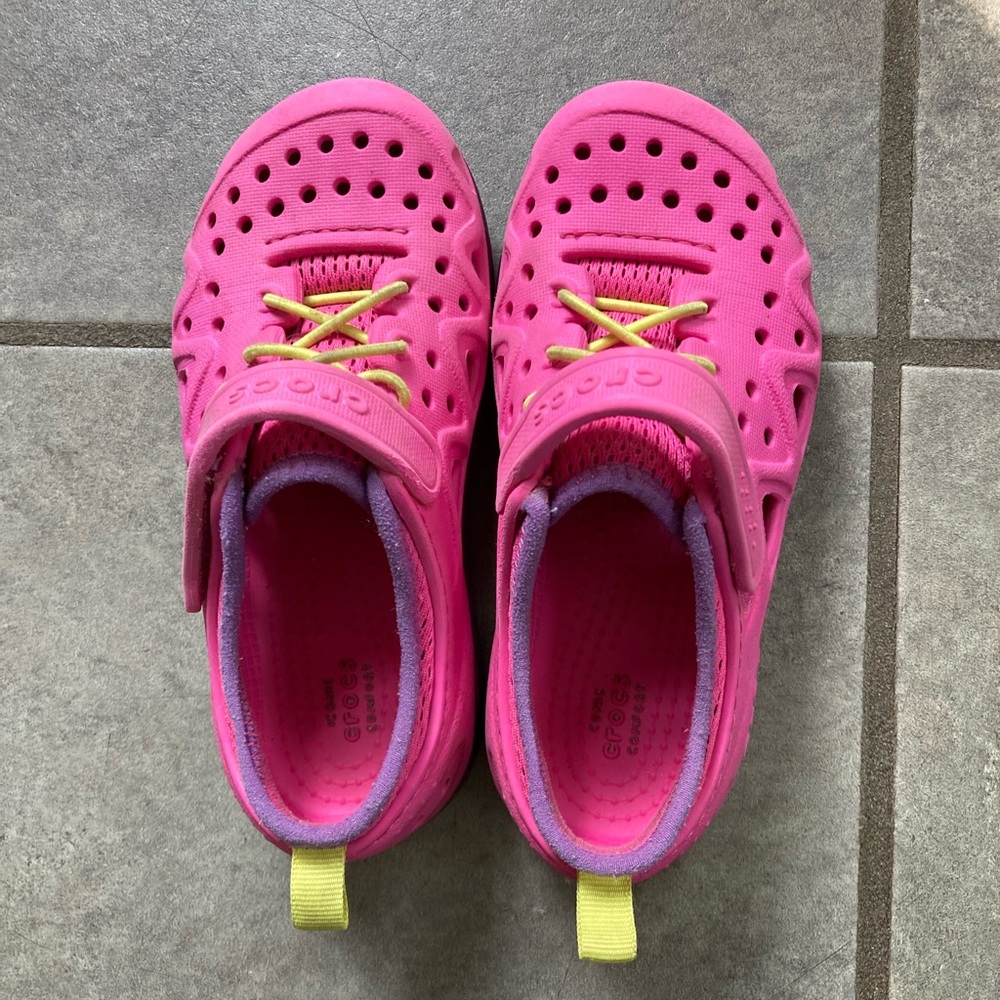 Crocs size 12 toddler summer shoes